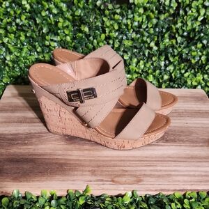 Tommy Hilfiger Mili Wedge Sandal Size 6